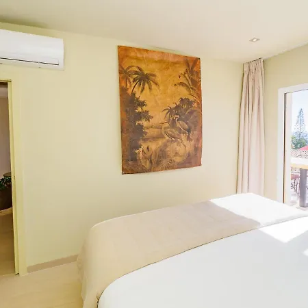 Cubo's Romana Playa Luxury 547 Sea View Apartment Marbella