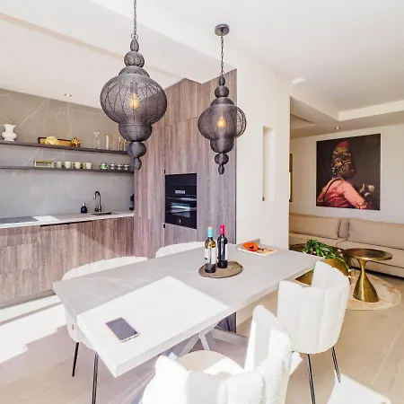 Cubo's Romana Playa Luxury 547 Sea View Apartment Marbella